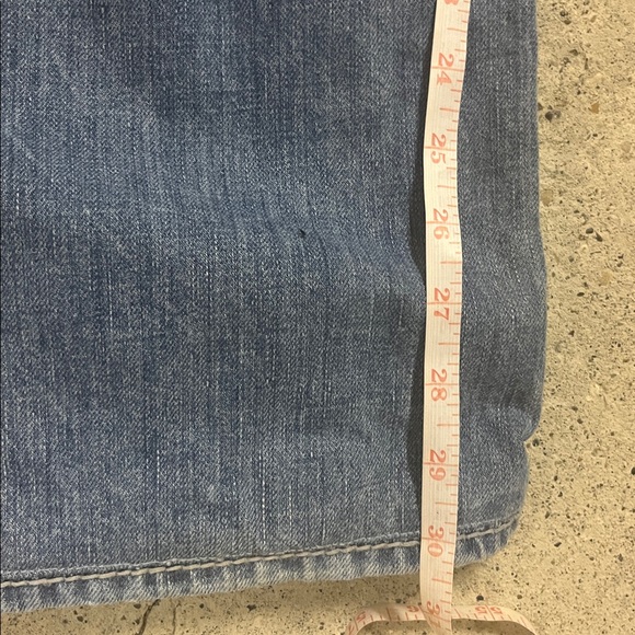 True Religion Classic Blue Jeans with Signature Pocket - Picture 10 of 10